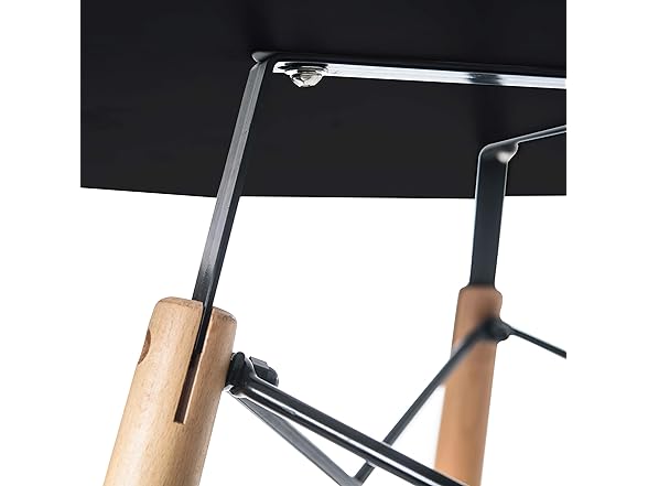 LeisureMod Dover Round Dining Table