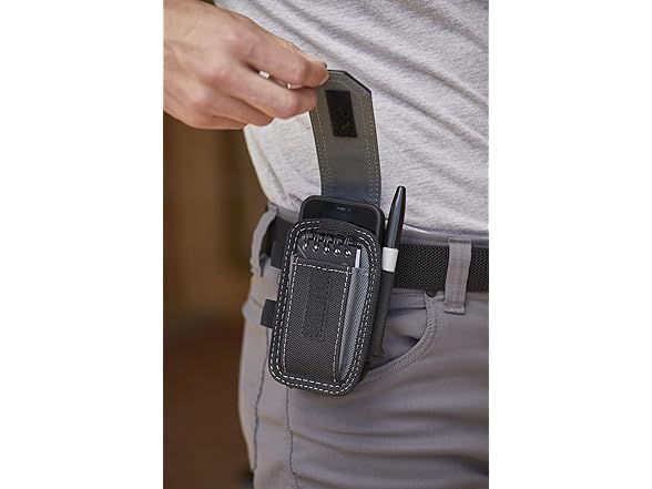 ToughBuilt TB-33C Smartphone Pouch - Header Card - Box - En