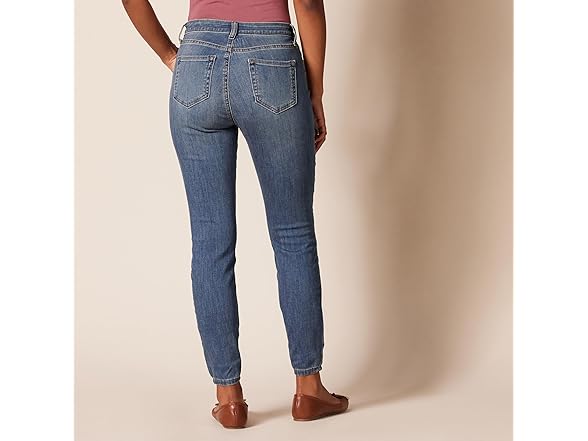 Amazon Essentials Women Mid Rise Curvy Skinny Jeans