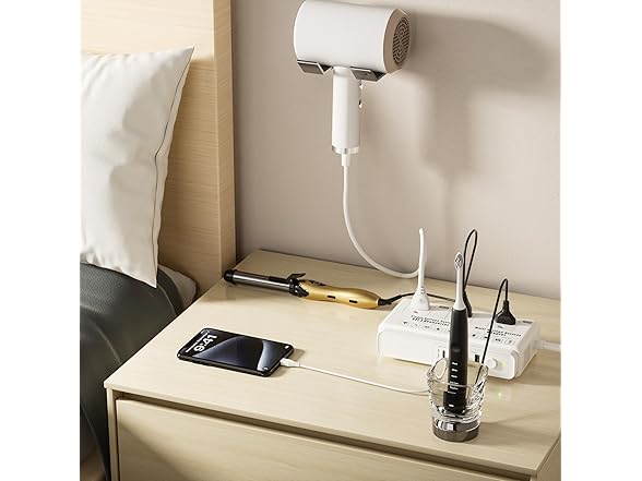 Kruuue 220v to 110v Voltage Converter Powerstrip