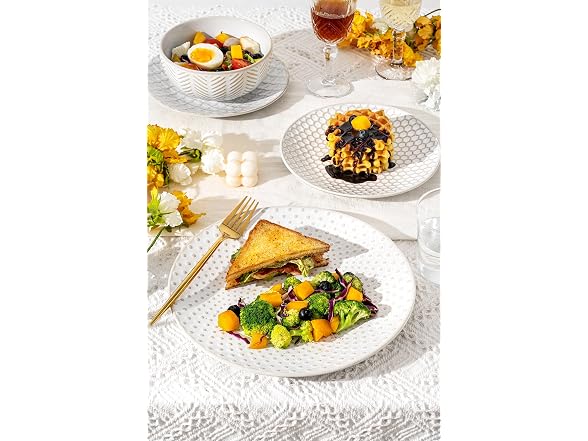 FOBENTA 32 Piece Dinnerware Set for 8