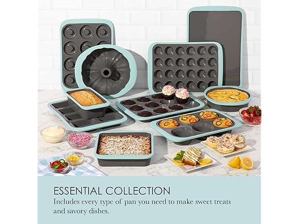 Chicago Metallic Silicone Fluted Cake Pan