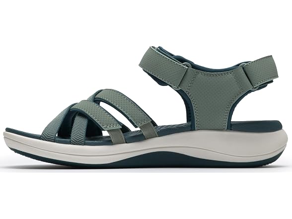 Clarks Women's Mira Shore Cloudsteppers