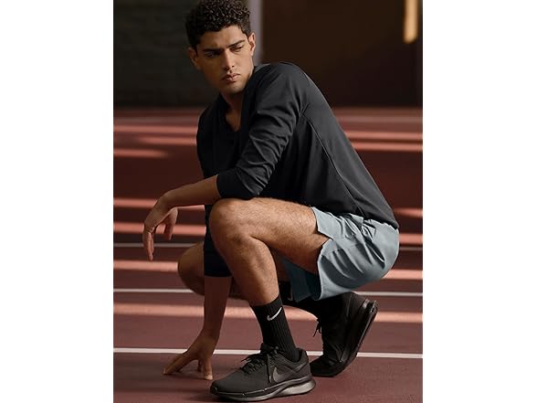 Nike Mens Challenger DriFit Shorts (XXL)