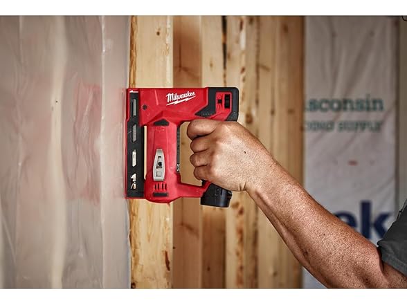 Milwaukee 2447-20 M12 12-Volt 3/8 in.Crown Stapler