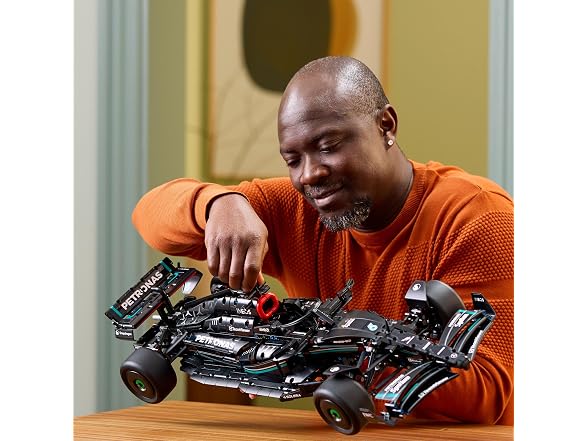 LEGO Technic Mercedes-AMG F1 W14 E Perfo