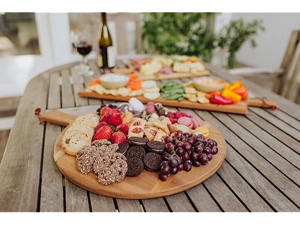 TOSCANA Madera Charcuterie Board