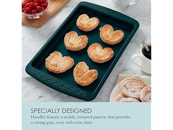 Chicago Metallic Everyday Nonstick Small Baking Sheet