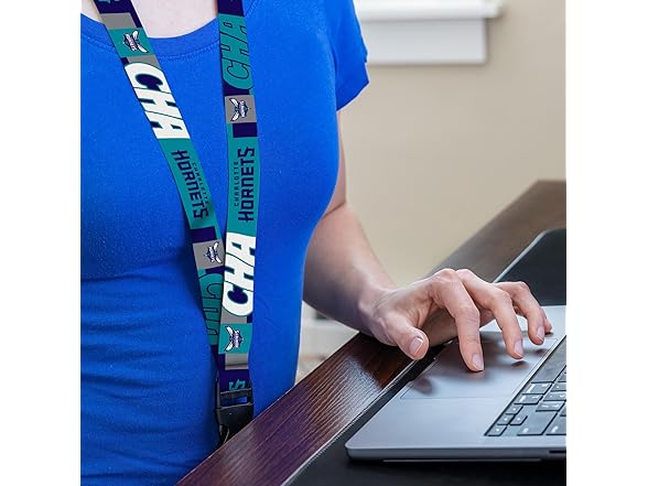 Hornets Flash Lanyard 19-inch