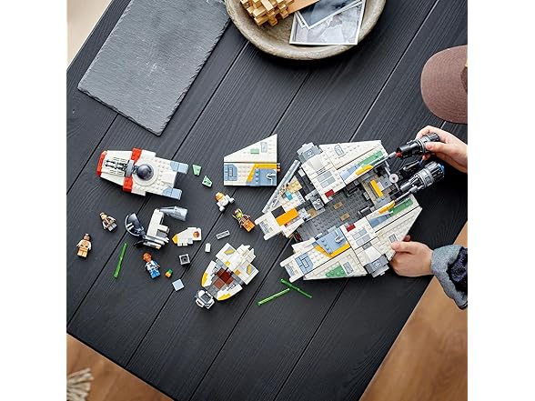 LEGO Star Wars Ahsoka Ghost and Phantom II Spaceship