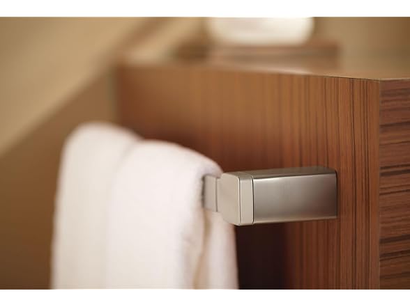 Moen YB8818BN 90 Degree 18-In -Towel Bar,