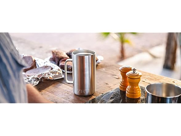 YETI Rambler 24oz Mug, Seafoam
