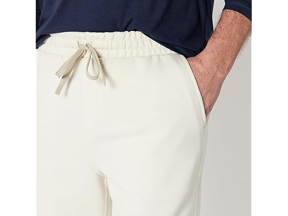 Amazon Essentials Mens Athletic 7in Drawstring Shorts