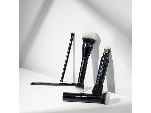 Lune+Aster Eyeshadow Duo Brush