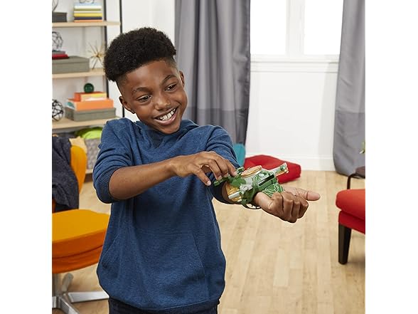 Marvel The Eternals Cosmic Disc Launcher Toy