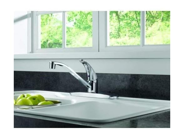 Single-Handle Kitchen Sink Faucet