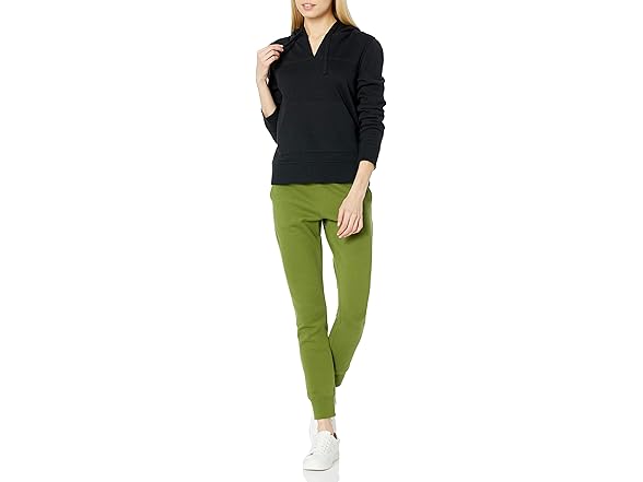 Amazon Essentials Women Classic-Fit Sweatshirt