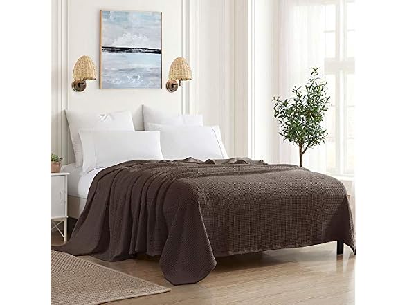 Grand Hotel Waffle Weave Cotton Blanket