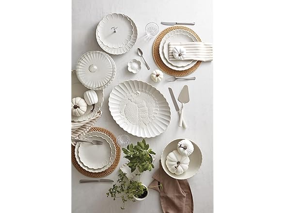 Lenox Serveware, Lenox French Perle Carved Turkey Platter, Scalloped