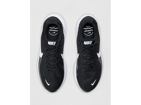 Nike Women's Revolution 8 Road Running