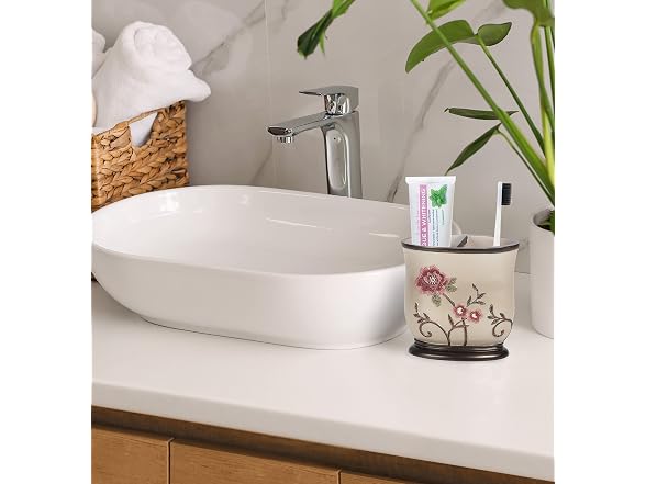 Popular Bath Toothbrush Holder, Larrisa
