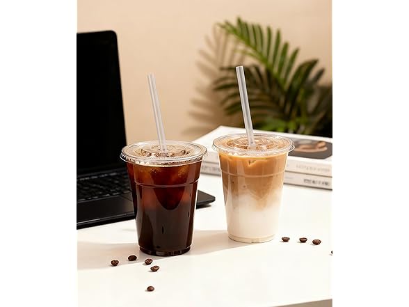 100 Pack Plastic Cups with Lids and Straws