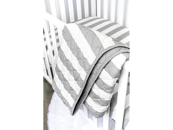 monica + andy Baby Organic Organic Crib Quilt