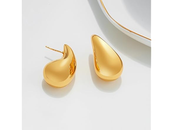 AMYGEM Gold Geometric Waterdrop Earrings