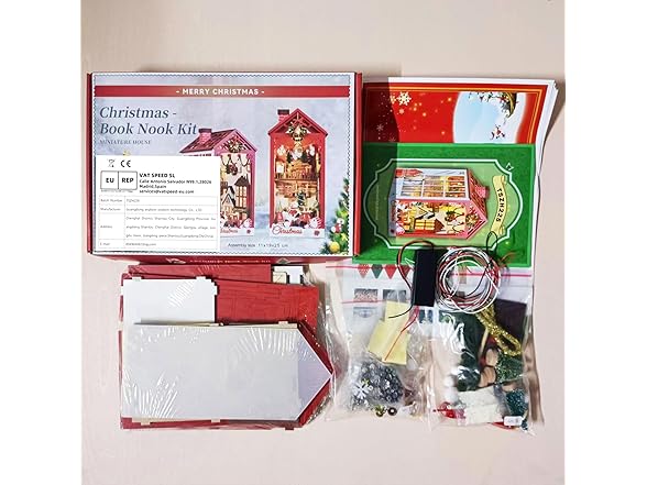 Lycidae book nook Bn-christmas