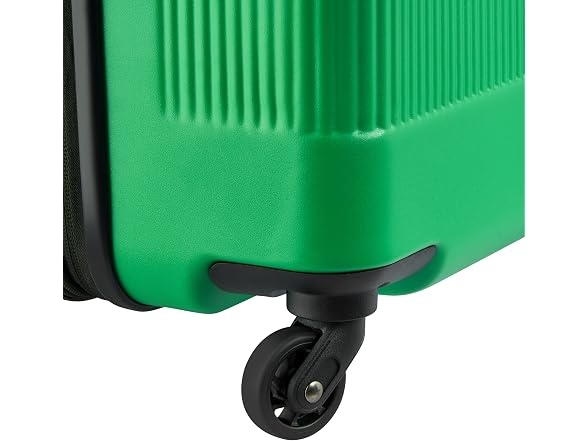 United Colors of Benetton Ribbed Hardside 29"