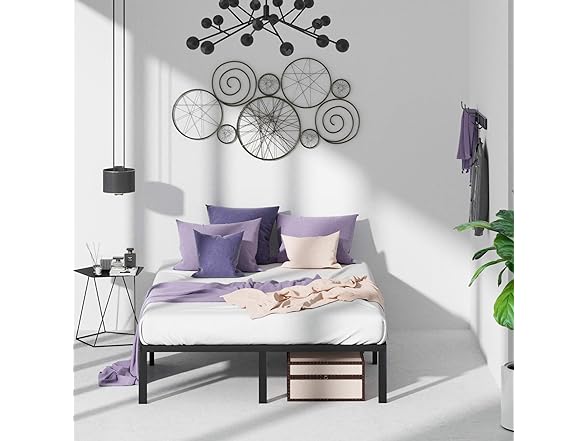 ZINUS Yelena 14 Inch Metal Platform Bed