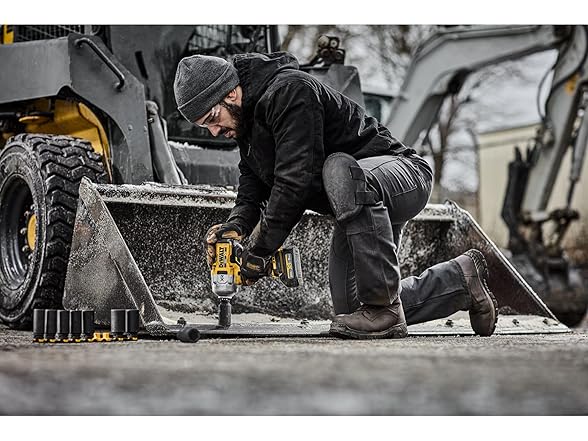 DEWALT DCF964B 20V MAX XR 3/4 Inch Cordless Impact Wrench
