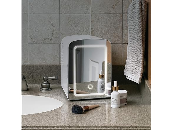 Chefman Mirrored Beauty Fridge w/LED