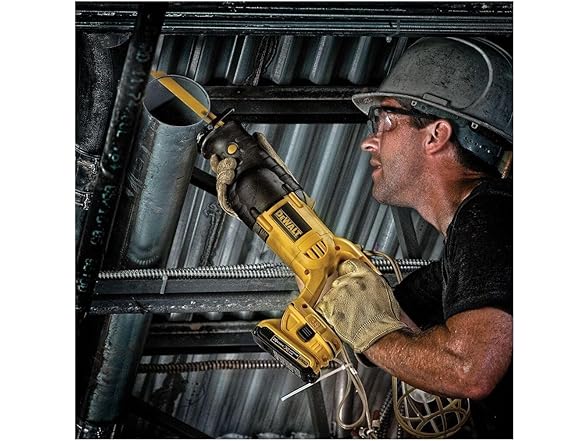 DEWALT DCA2203C20V MAX Battery Adapter Kit