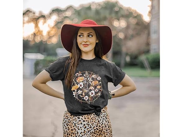 Women Vintage Wildflower T-Shirt