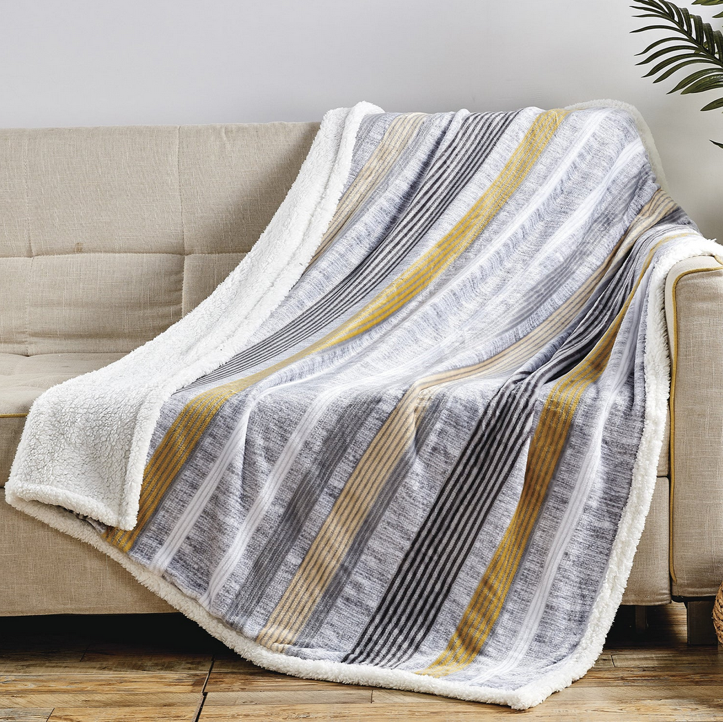 Ultra Soft Microplush Printed Sherpa Throw - Gallery 9