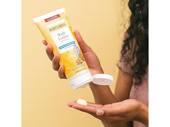 Burt's Bees Naturally Nourishing Milk & Honey Body Lotion 6 oz