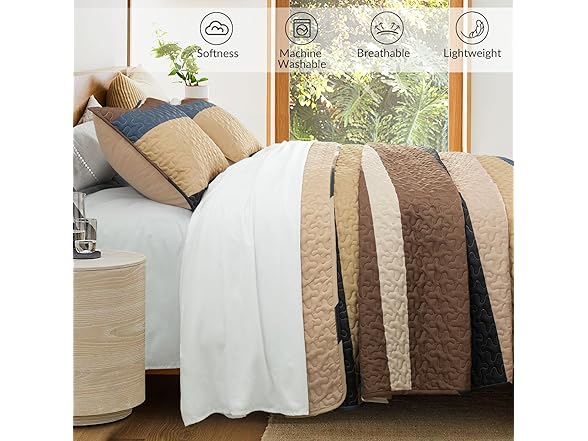 Whale Flotilla King Camel Quilt Set