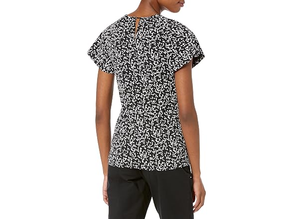 Amazon Essentials Women Classic Cape Open T-shirt