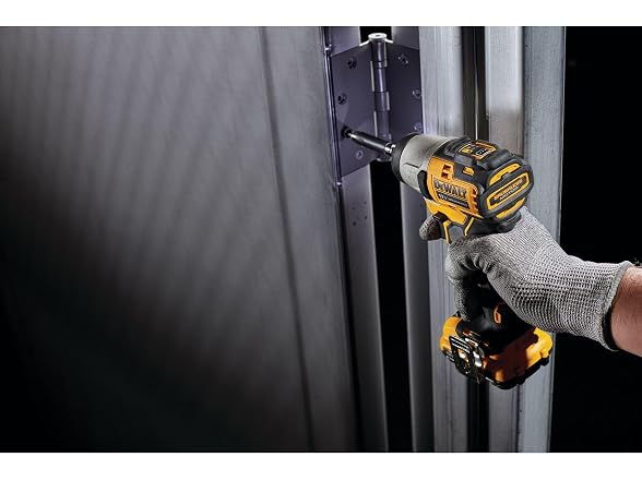 Dewalt DCF801F2 XTREME 12V MAX Impact Driver Kit