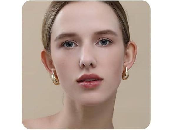 NIUTA Gold Teardrop Earrings for Women