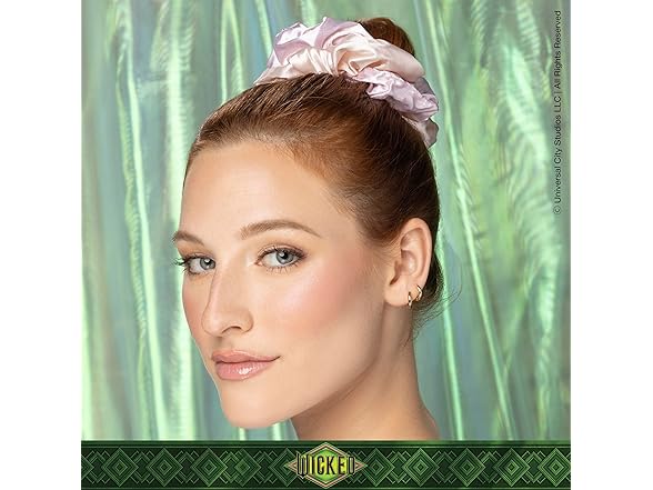 Conair Wicked Glinda Gift Box