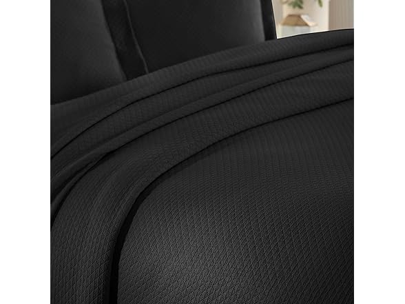 Superior Cotton Decorative Bedspread Quilt Set