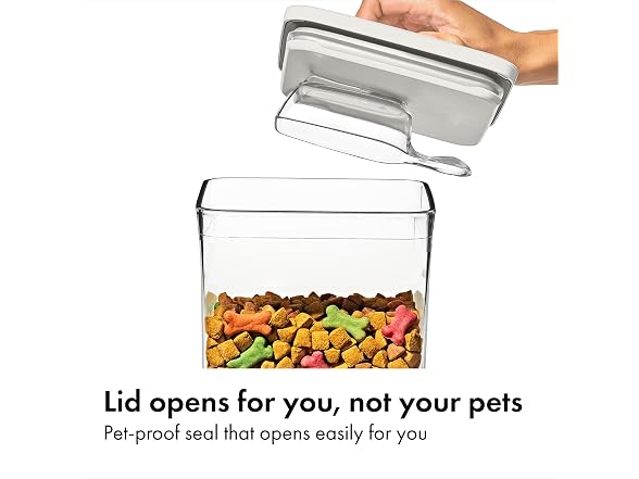 OXO Pet POP Container with Scoop 6.0 Qt/5.7