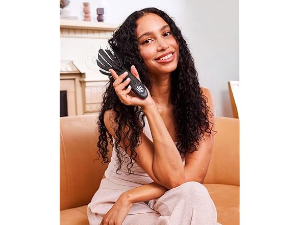 Wet Brush Go Green Curl Detangler