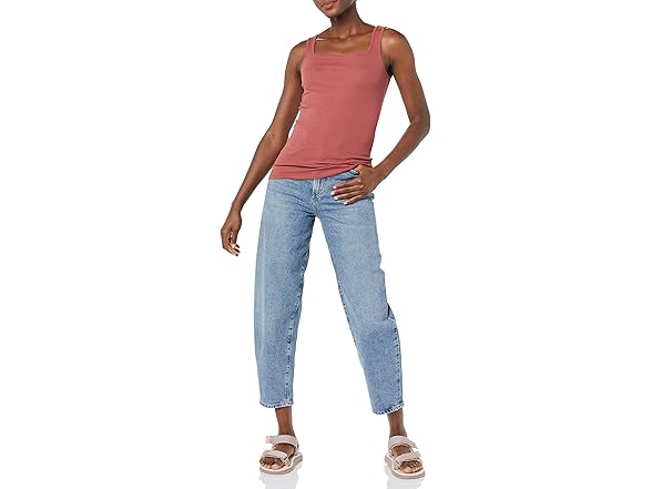 Amazon Essentials Women's Slim Fit Squar