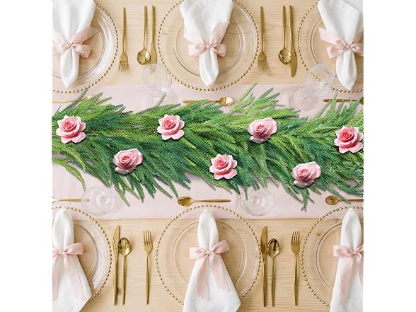 Nazano Real Touch Norfolk Pine Garland