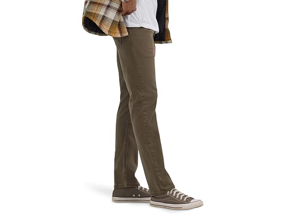 Wrangler Authentics Men (48W x 34L) Classic Jean