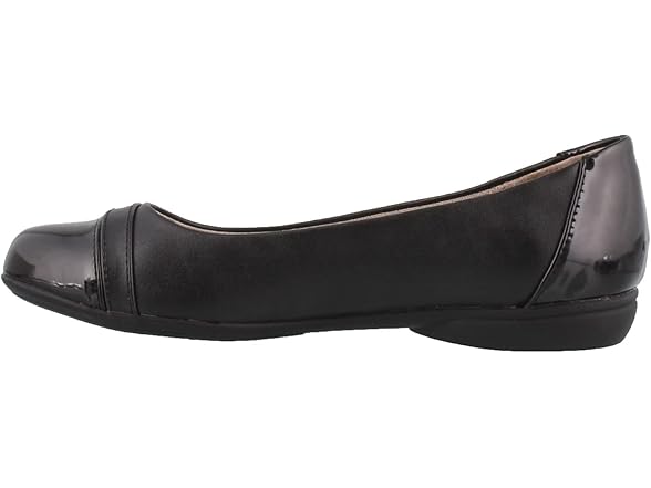 LifeStride Women's Alchemy Shoe, Black, 8