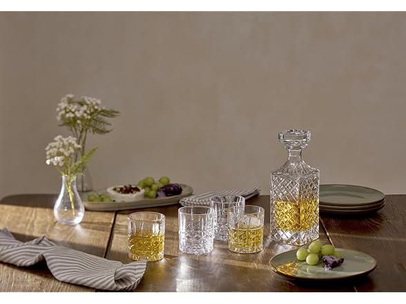 Oneida Drinkware, Apollo 5-Piece Whiskey Decanter Set